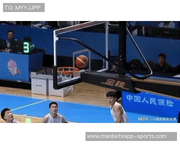 何文炜关键时刻表现出色全场贡献10分6板6助3断助力球队胜利 何文炜关键时刻表现出色全场贡献10分6板6助3断助力球队胜利