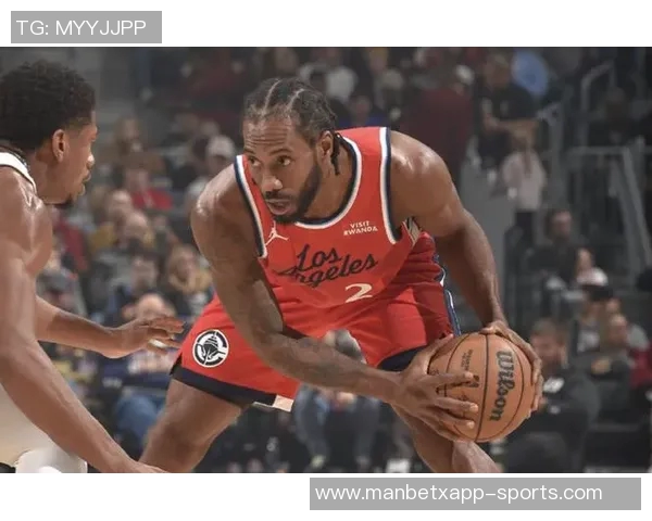 莱昂纳德状态低迷17投7中仅得18分5篮板正负值创赛季新低 莱昂纳德状态低迷17投7中仅得18分5篮板正负值创赛季新低