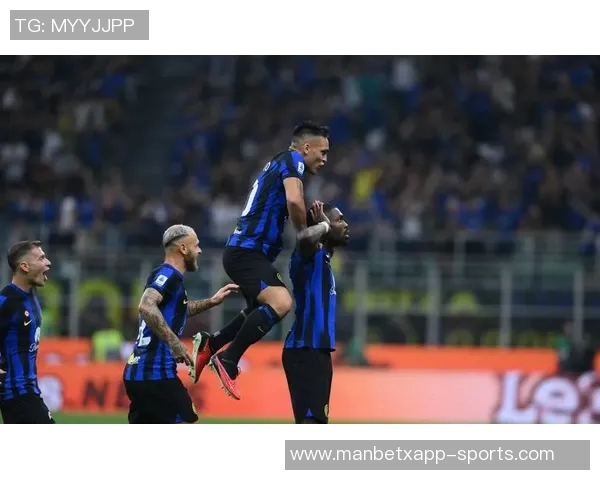 国米点球争议背后主裁视线受阻助理裁判果断判罚VAR介入确认结果