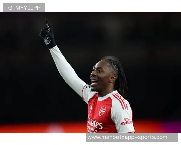 亨利寄语阿森纳新星埃泽在德比战中发光发热争做球队英雄